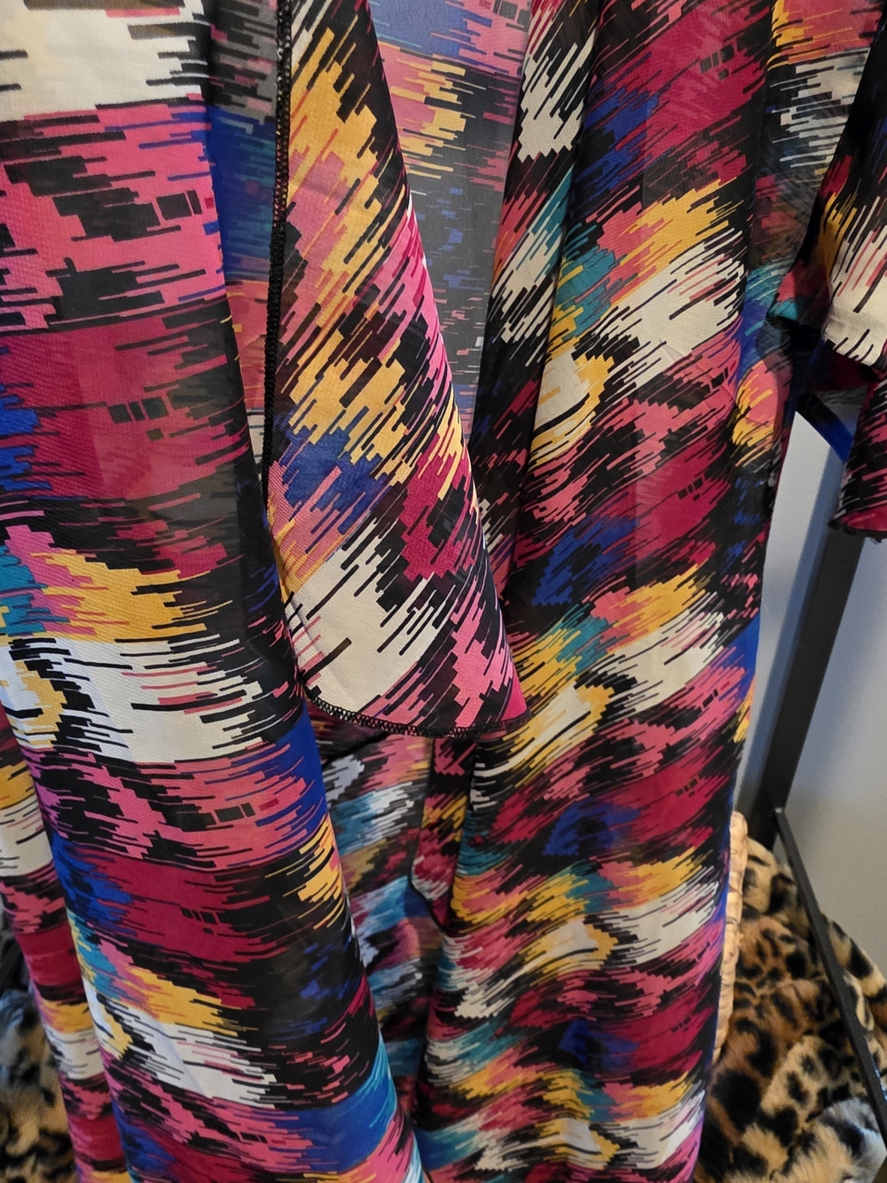 LuLaRoe Colorful Abstract Pattern Cardigan/Cover-Up - Picture 4 of 6